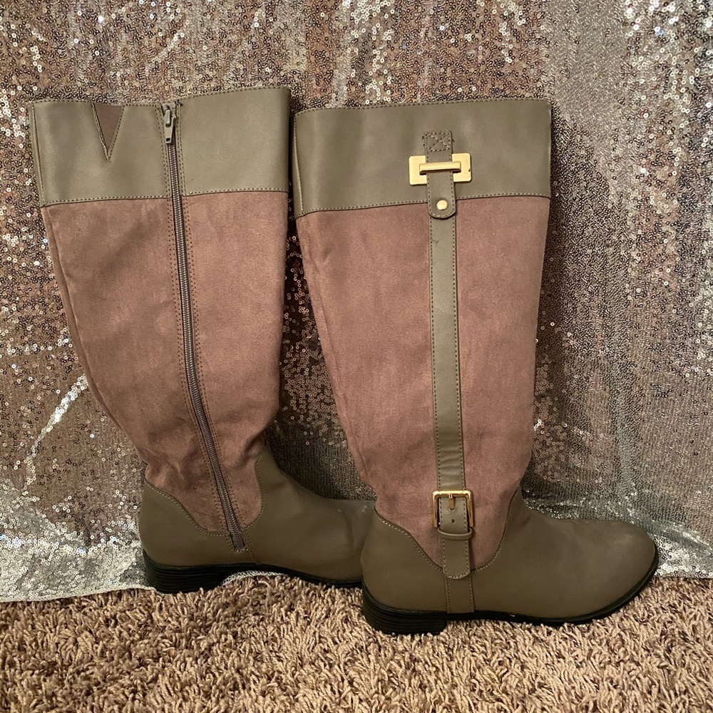 Karen Scott Boots Size 8